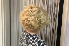 Kampaamo-Helsinki-Keskusta-Hair-Club-Esa-Kokko-lyhyet-naisten-hiukset-1