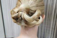 pikakampaus-vaaleat-hiukset-hair-club-esa-kokko